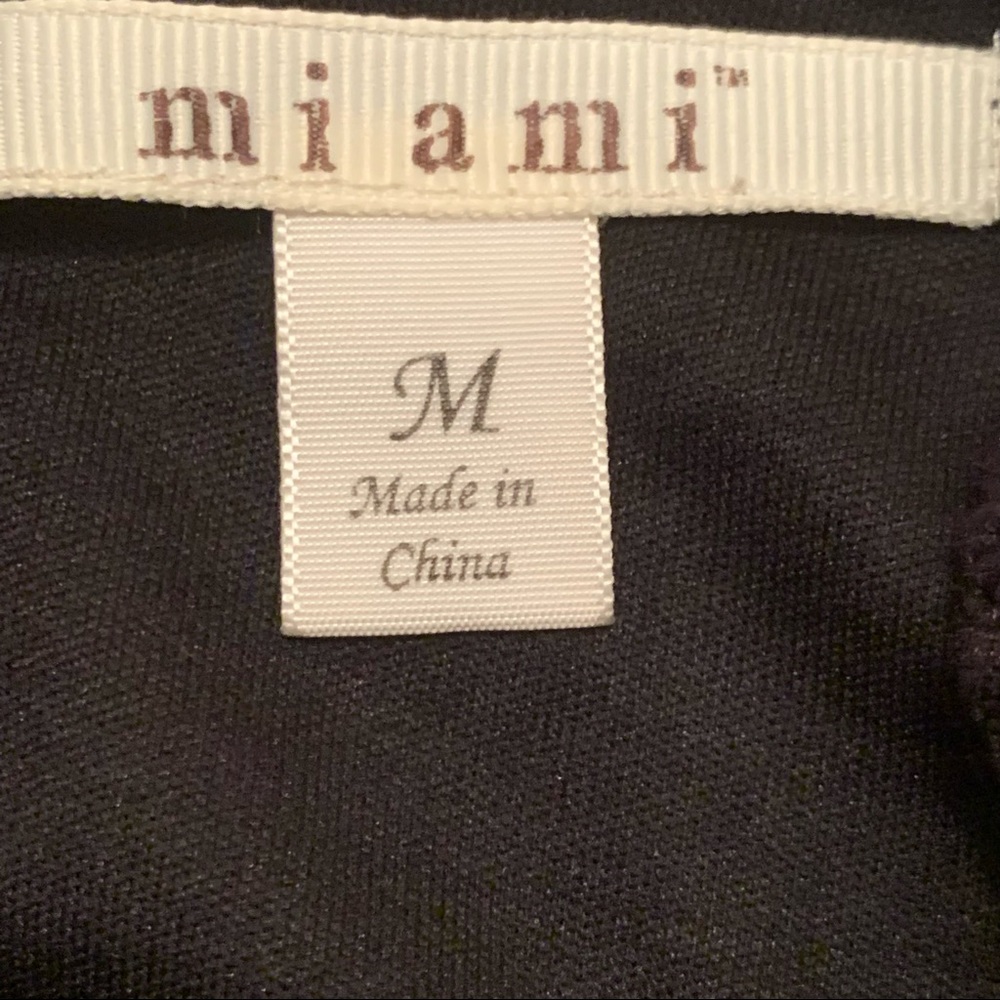 Miami Lace Overlay Metallic Dress - Picture 10 of 13